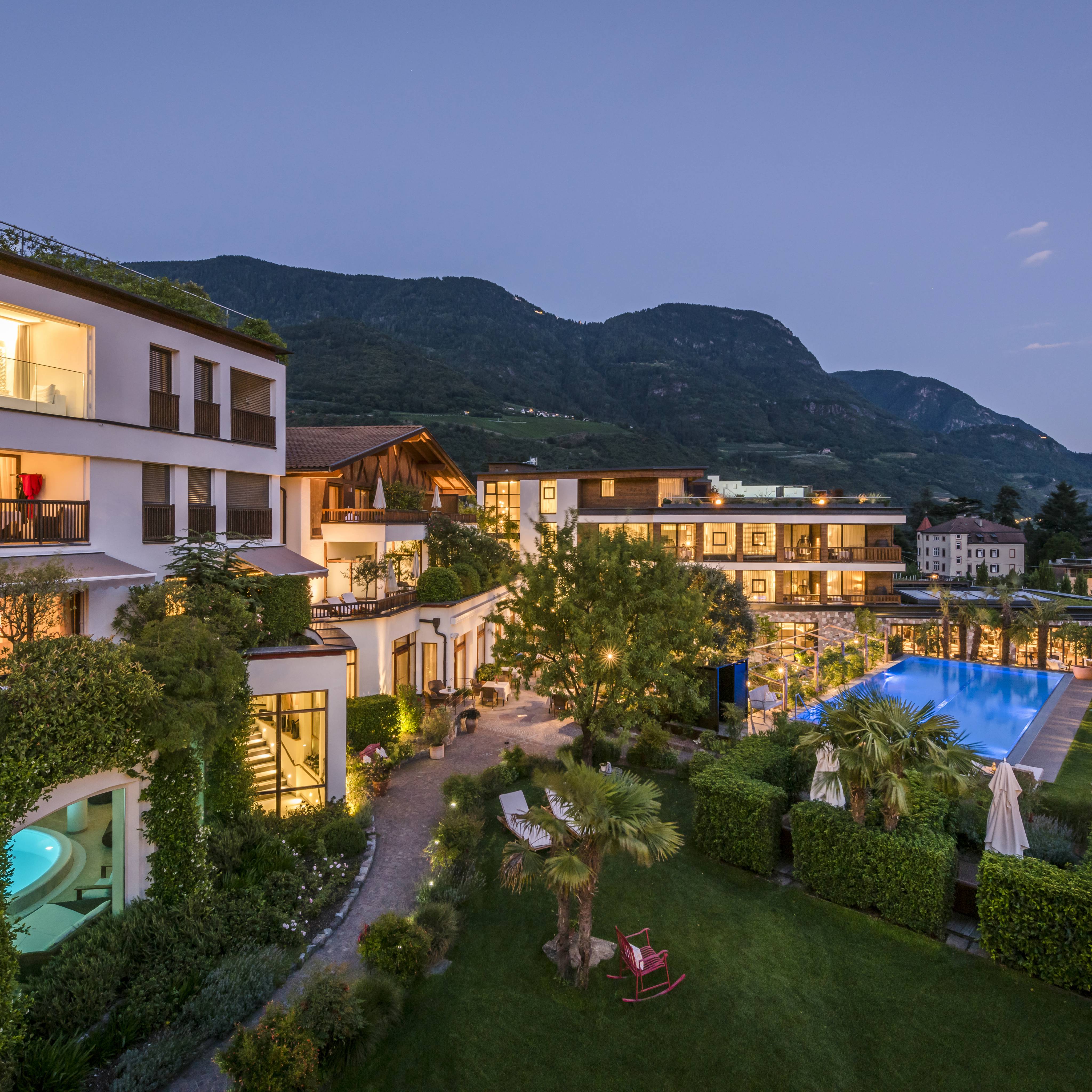 Ansitz Plantiz: Tra le Alpi e le palme, dove la costante resta viva. - ✅ Ansitz Plantiz OM Landingpages